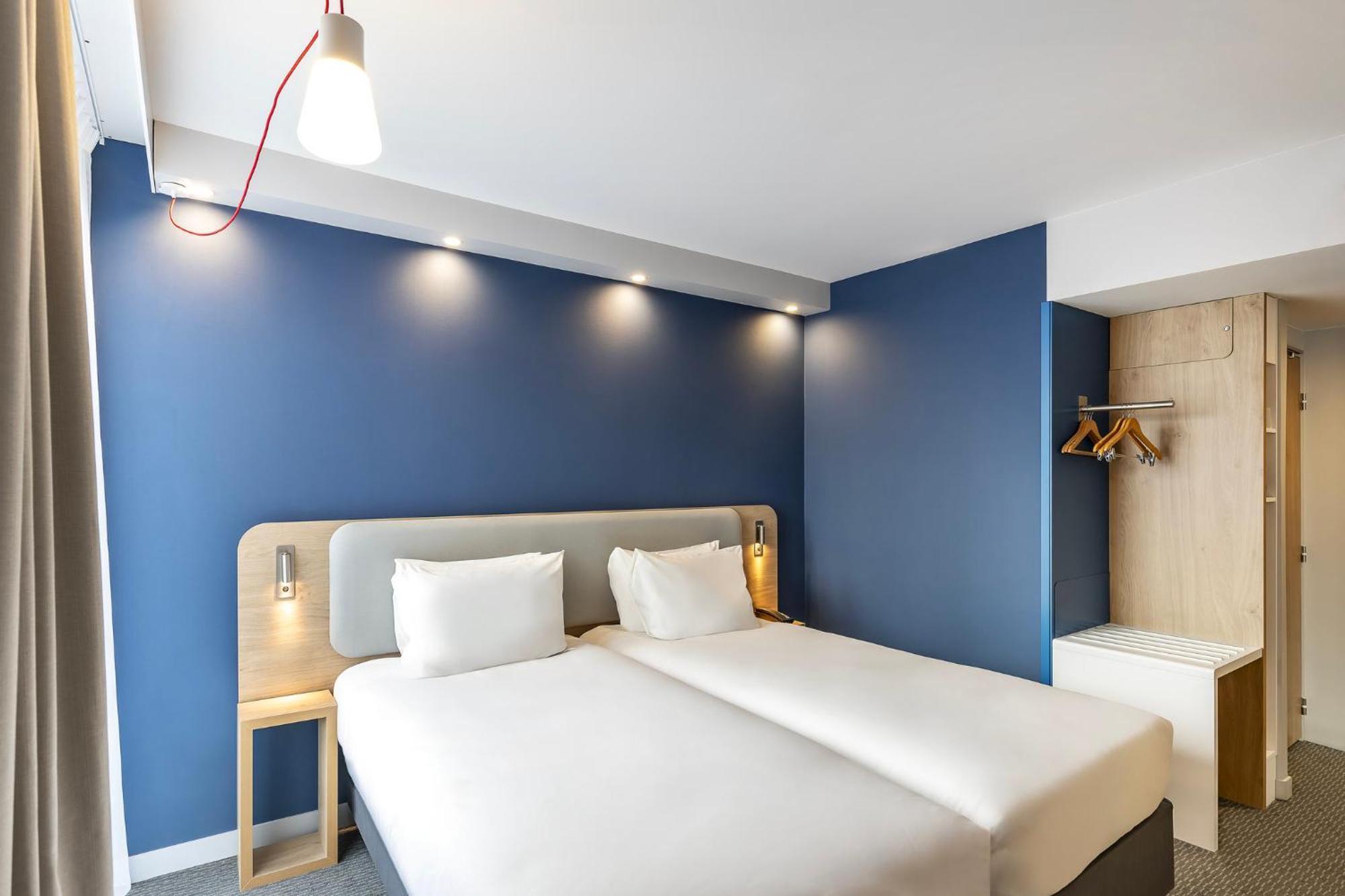 Holiday Inn Express Paris - Poissy By Ihg ภายนอก รูปภาพ