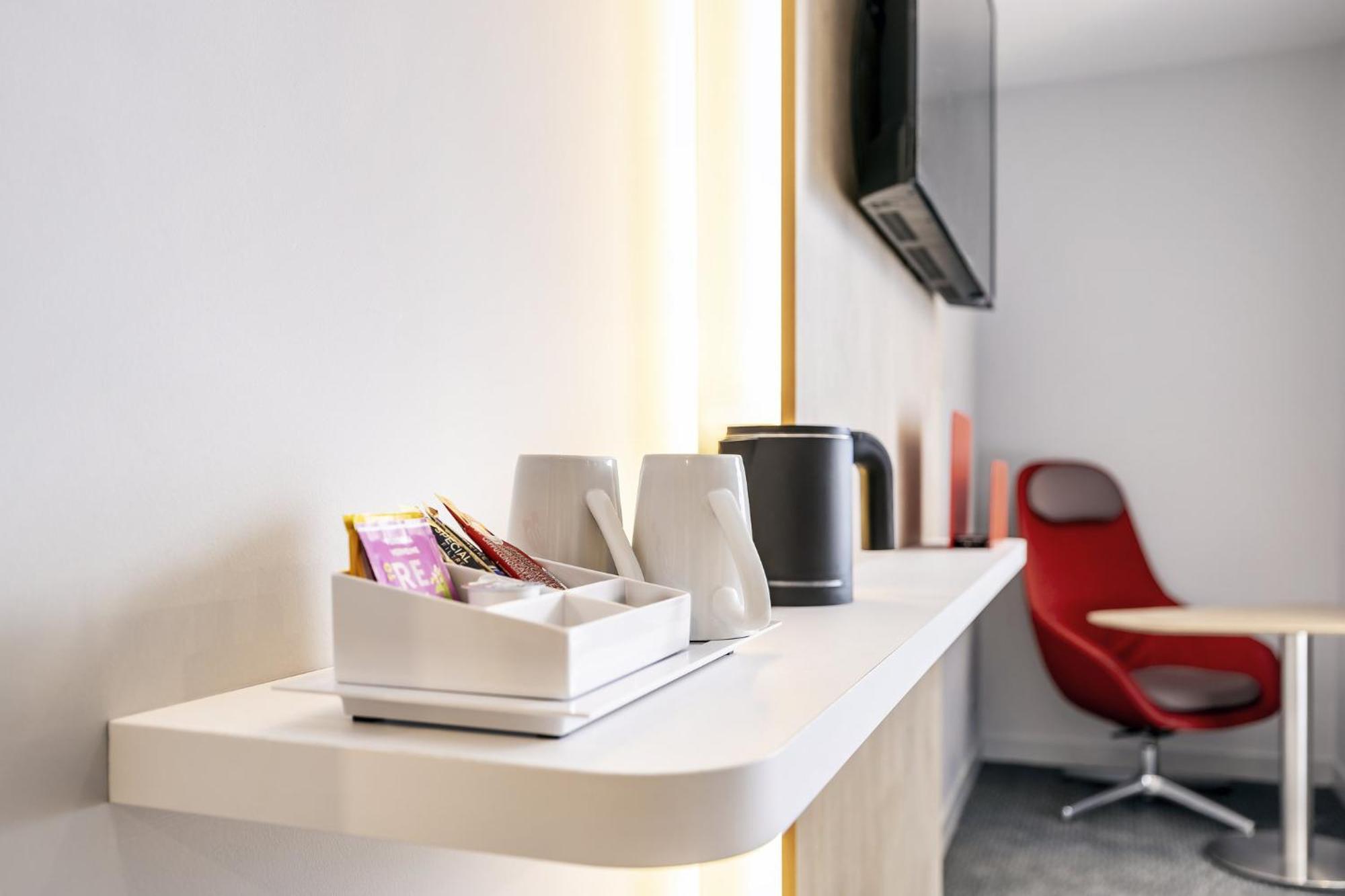Holiday Inn Express Paris - Poissy By Ihg ภายนอก รูปภาพ