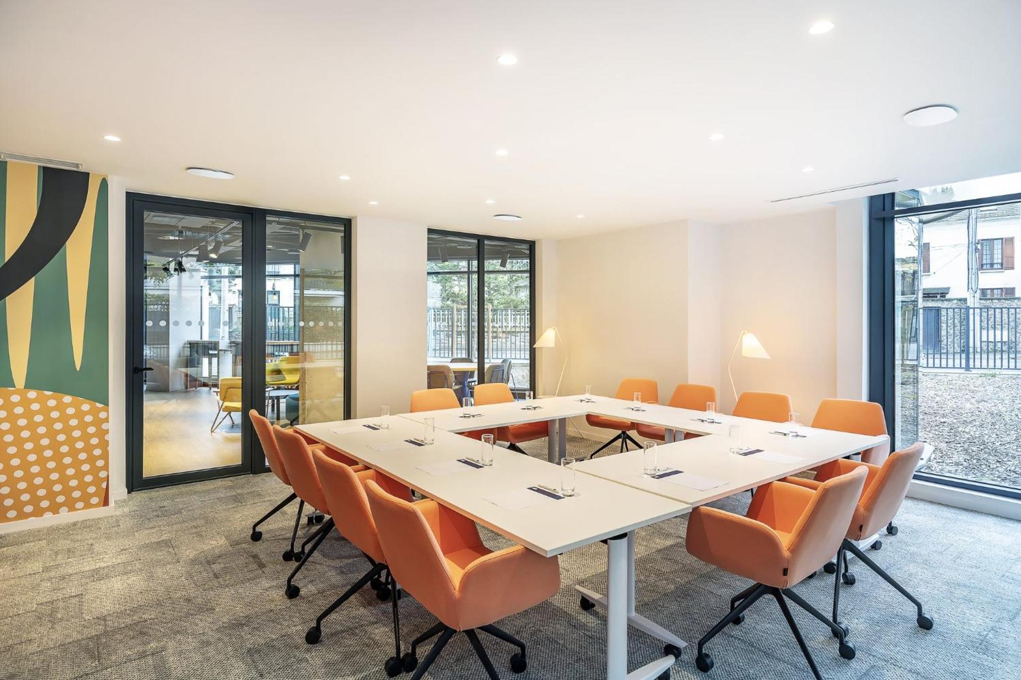 Holiday Inn Express Paris - Poissy By Ihg ภายนอก รูปภาพ