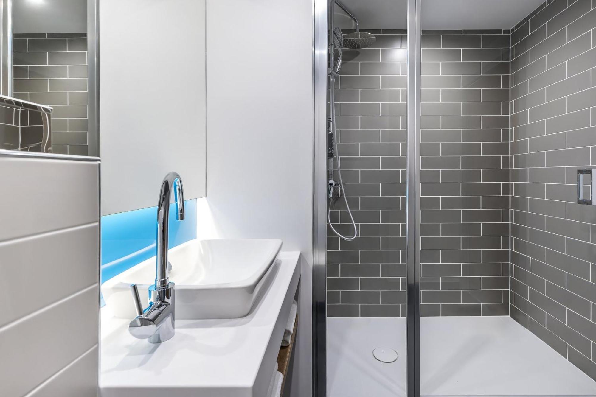 Holiday Inn Express Paris - Poissy By Ihg ภายนอก รูปภาพ