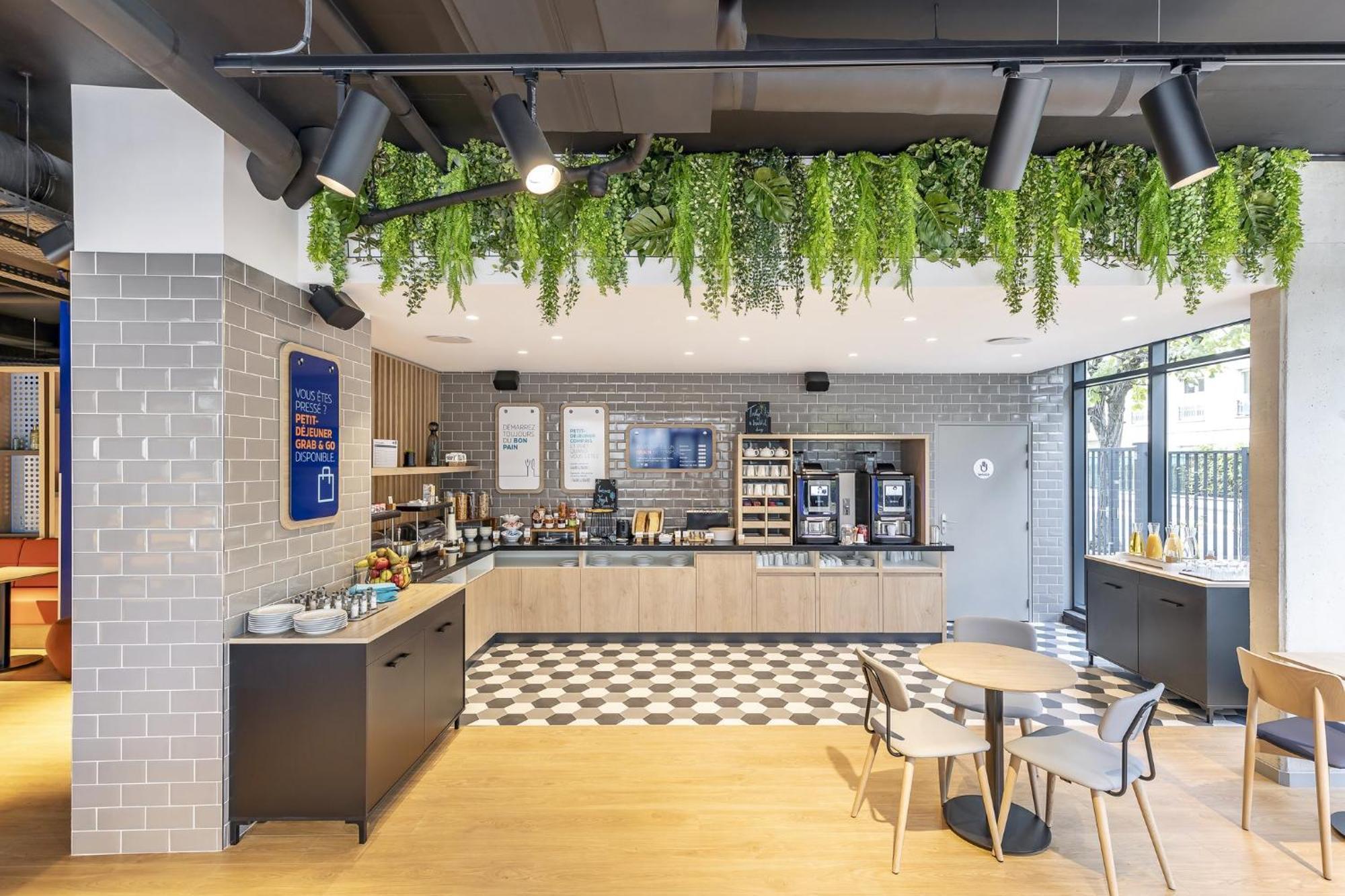 Holiday Inn Express Paris - Poissy By Ihg ภายนอก รูปภาพ